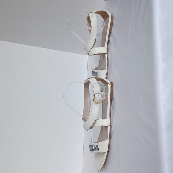 Hugo Boss Cream Leather Sandals with Zebra Print - Picture 4 of 9